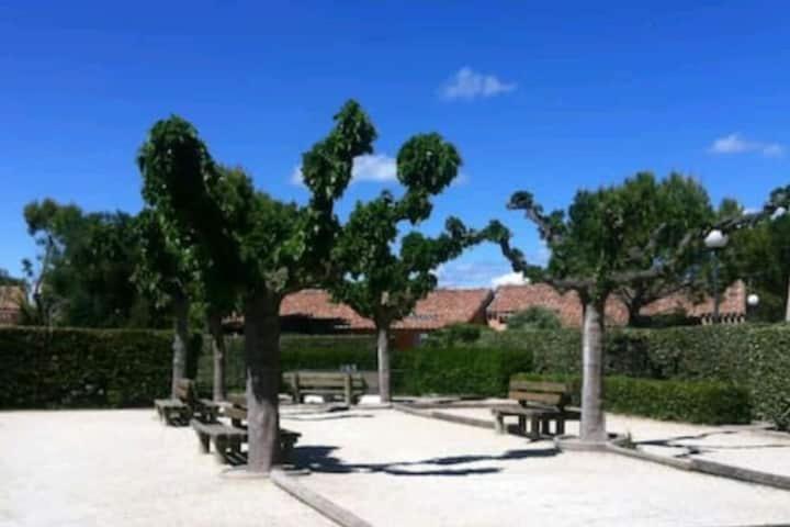 Le Jardin Des Alpilles