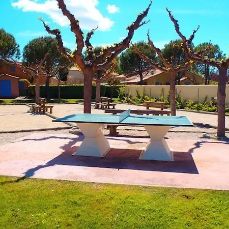 Le Jardin Des Alpilles Villa Eyguières Buitenkant foto